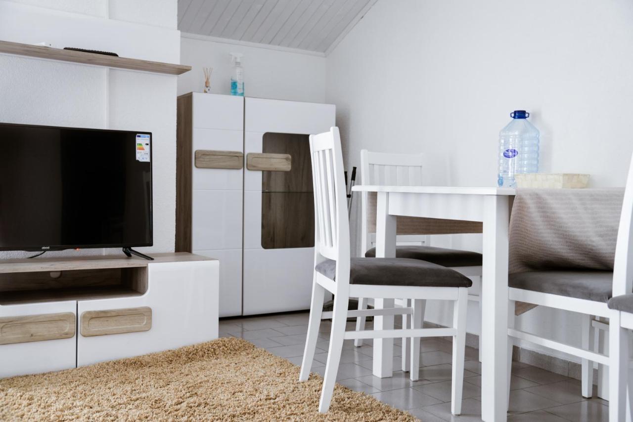 Iker Apartments 蒂瓦特 外观 照片