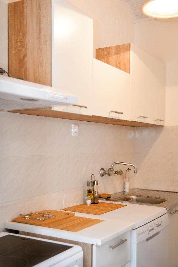 Iker Apartments 蒂瓦特 外观 照片