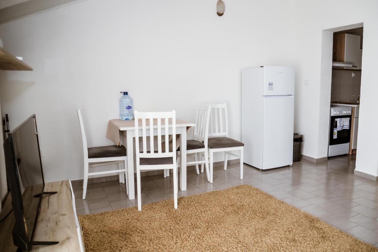 Iker Apartments 蒂瓦特 外观 照片