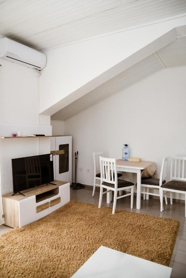 Iker Apartments 蒂瓦特 外观 照片