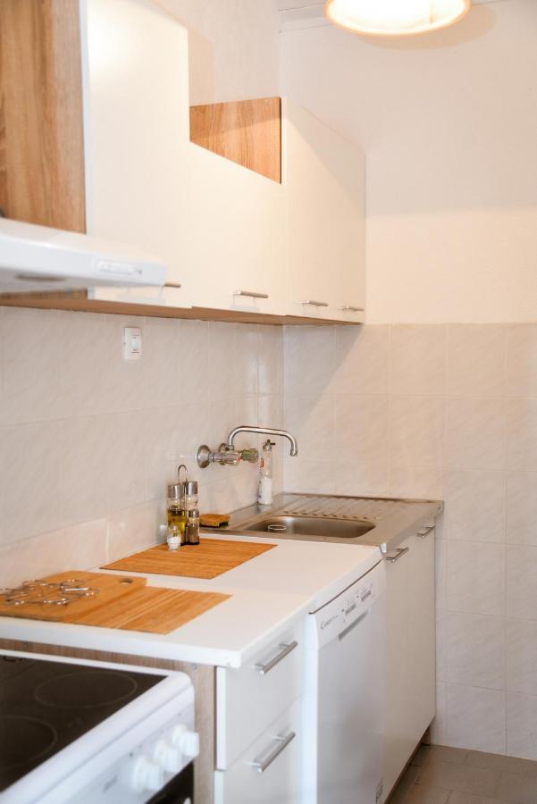 Iker Apartments 蒂瓦特 外观 照片