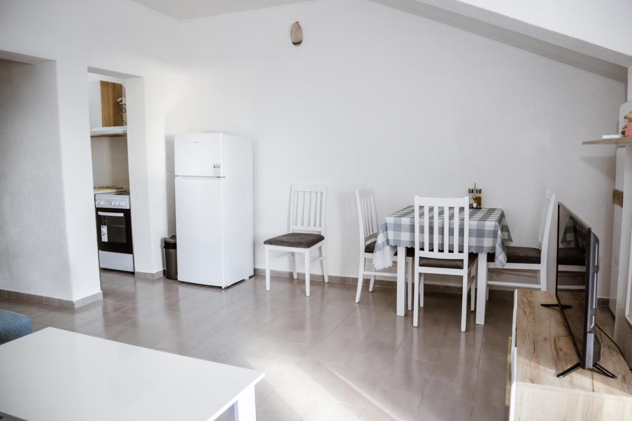 Iker Apartments 蒂瓦特 外观 照片