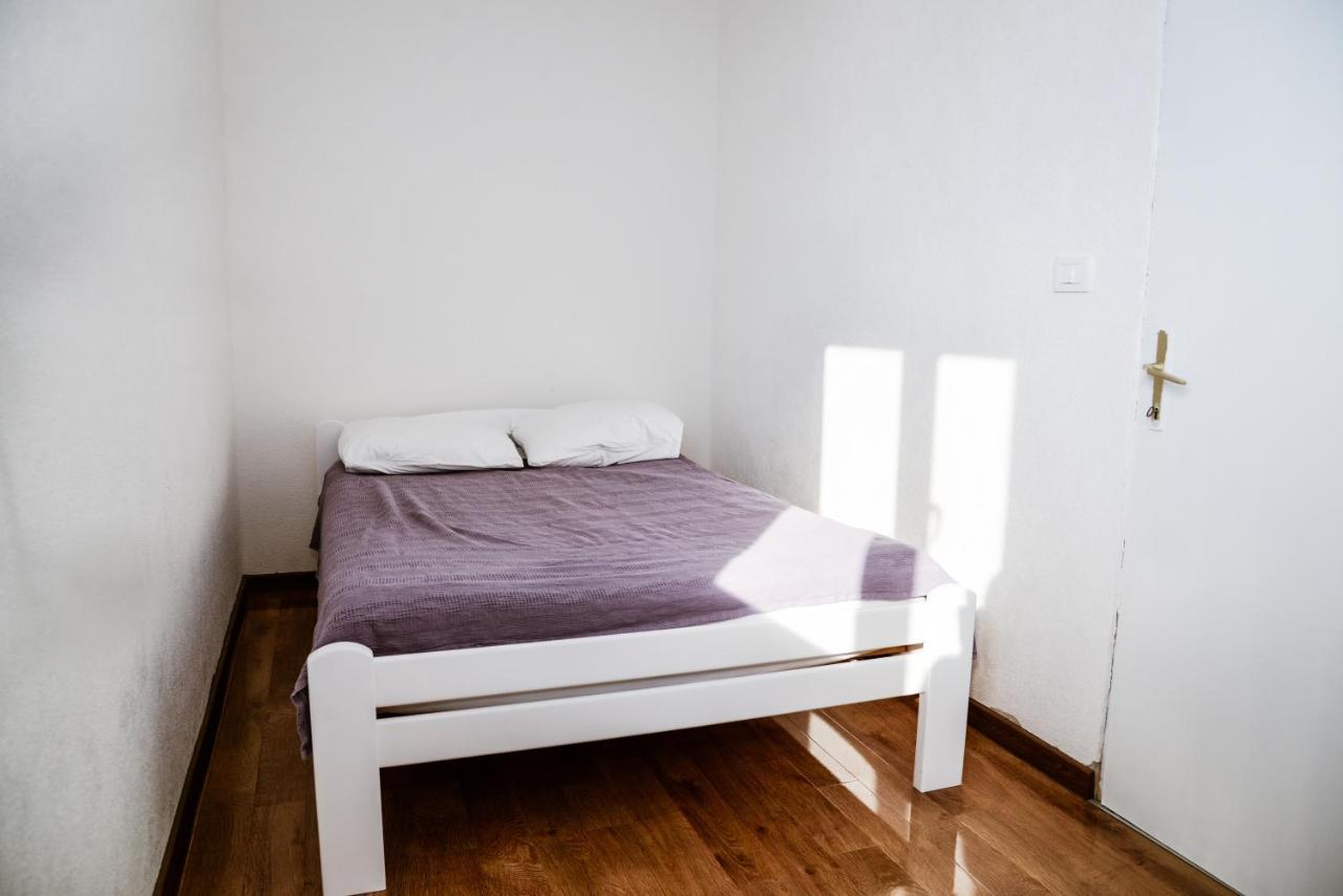 Iker Apartments 蒂瓦特 外观 照片